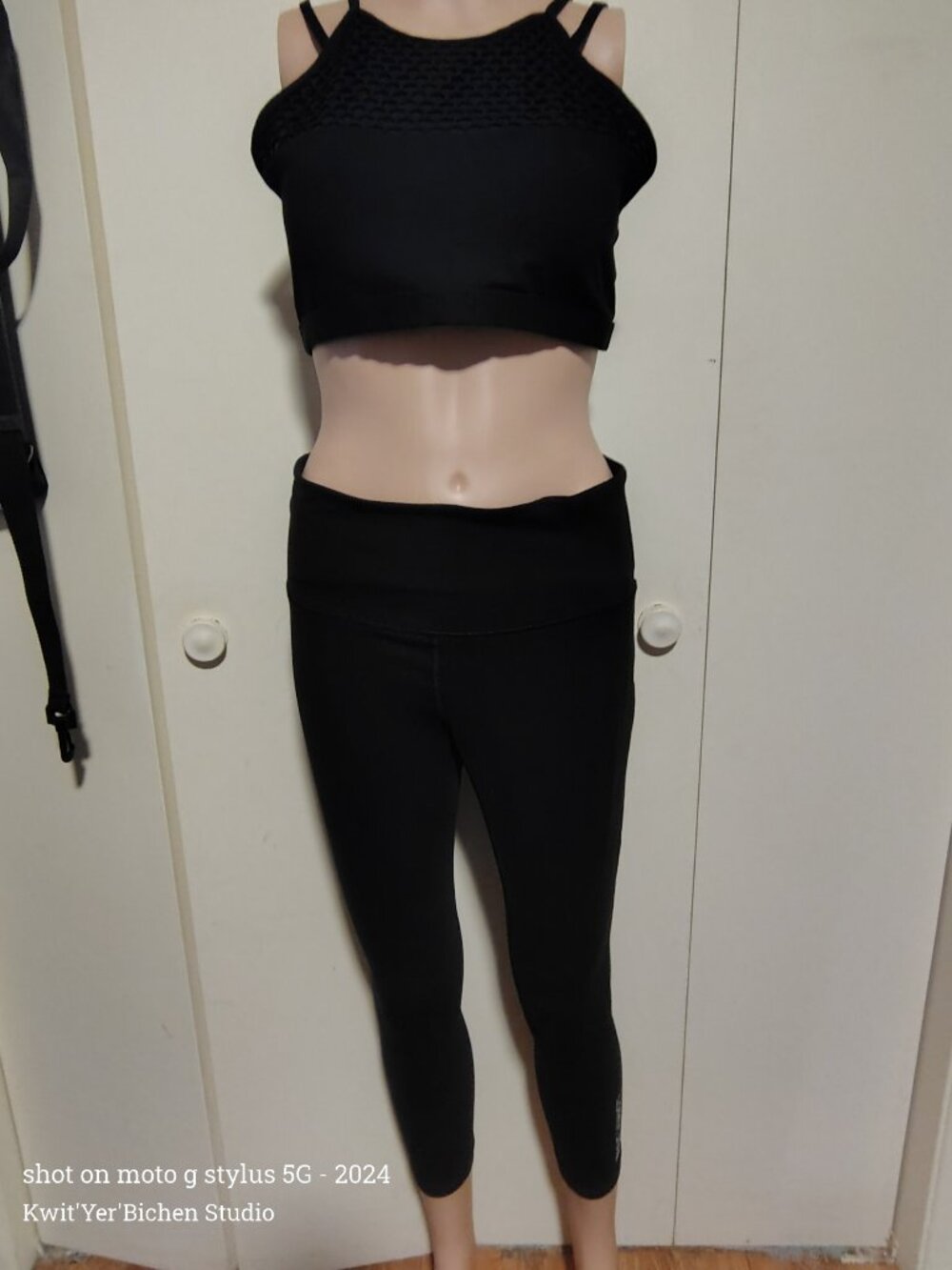 Lorna Jane Crop Top Legging Set